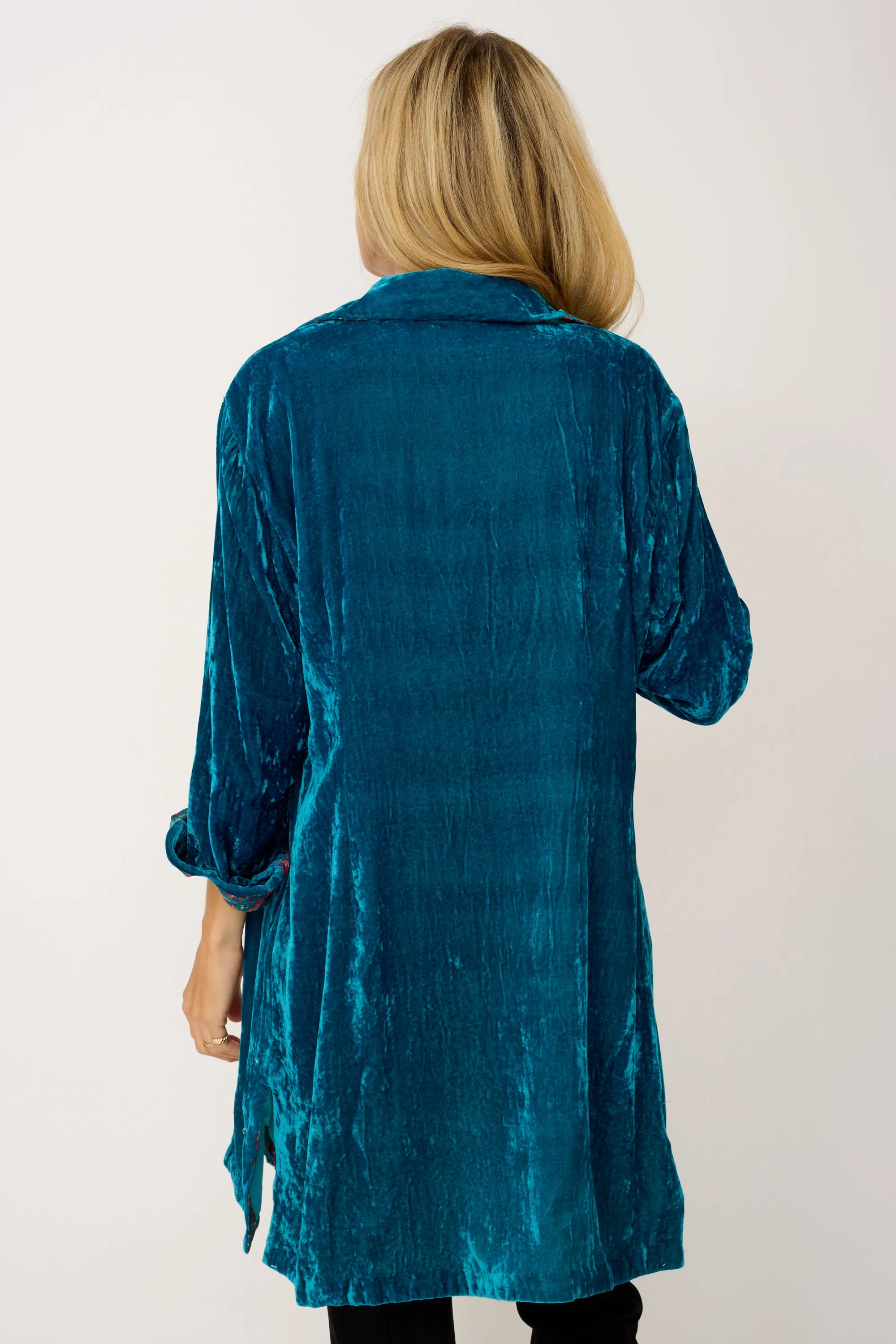 Amanda Silk Velvet Shirt In Peacock With Lined Cuff & Collar