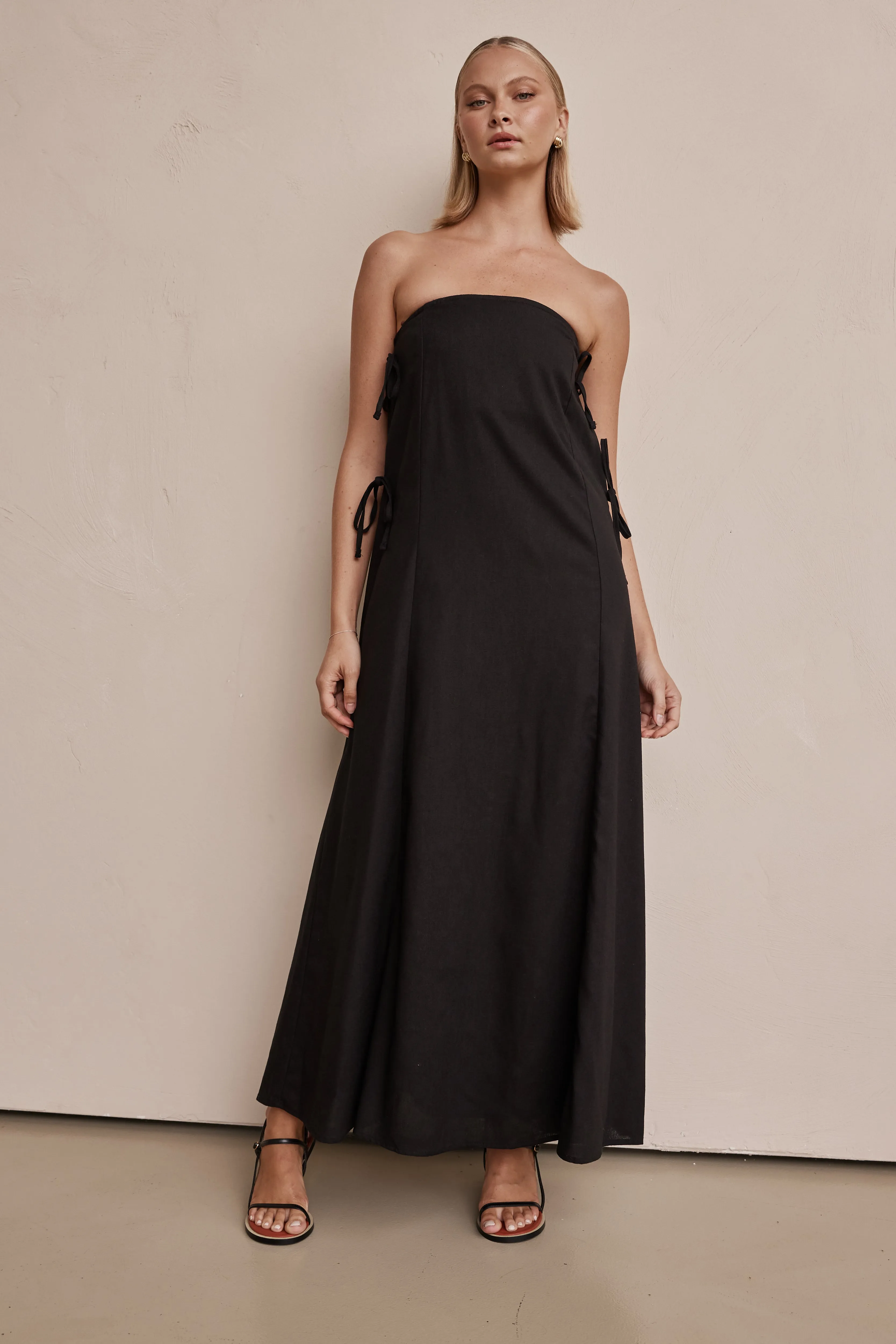 Kayden Maxi Dress (Black)