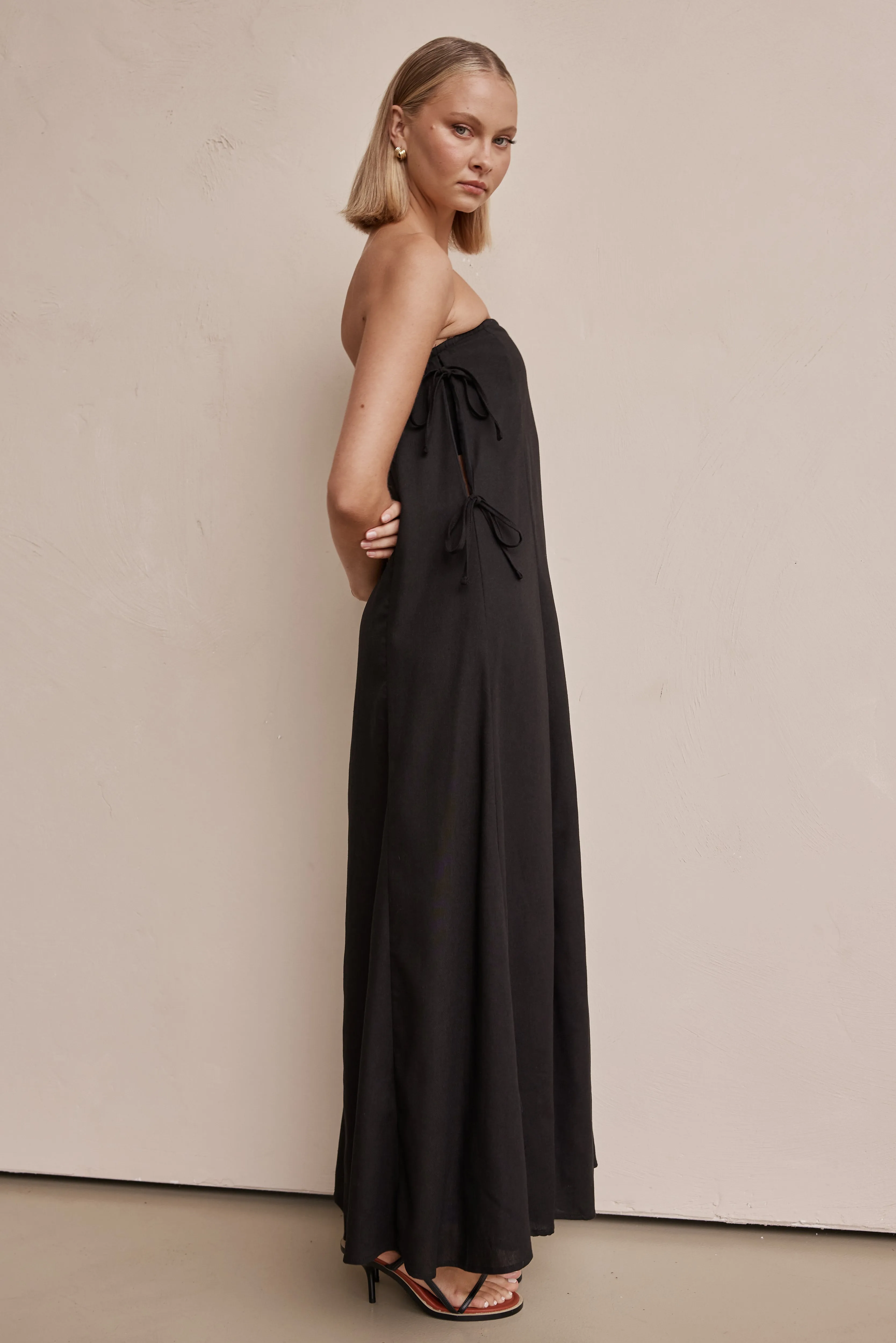 Kayden Maxi Dress (Black)