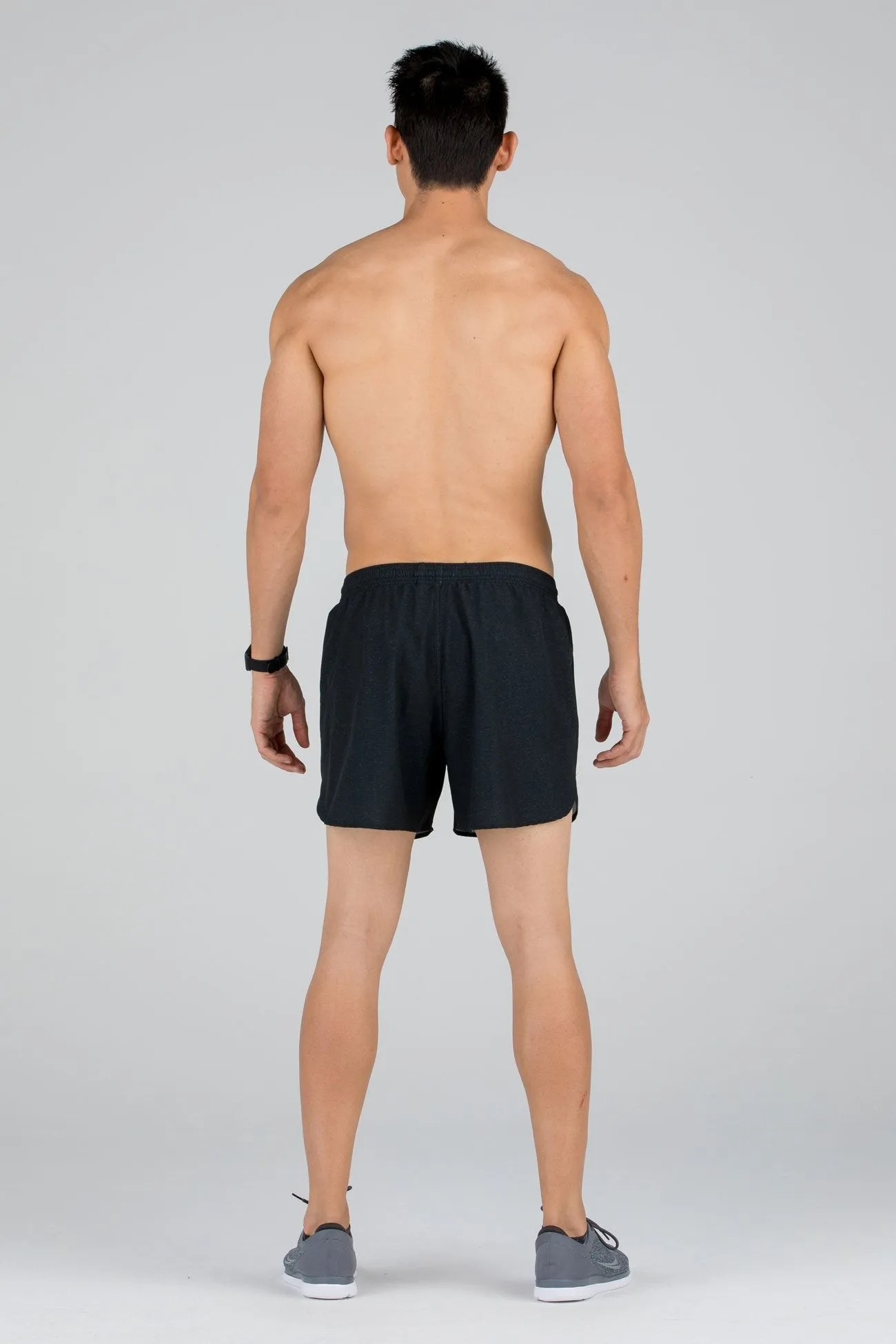 MEN'S STRETCH 5" STRIKER SPLIT RUNNING SHORT- CYPHER BLK/TITANIUM