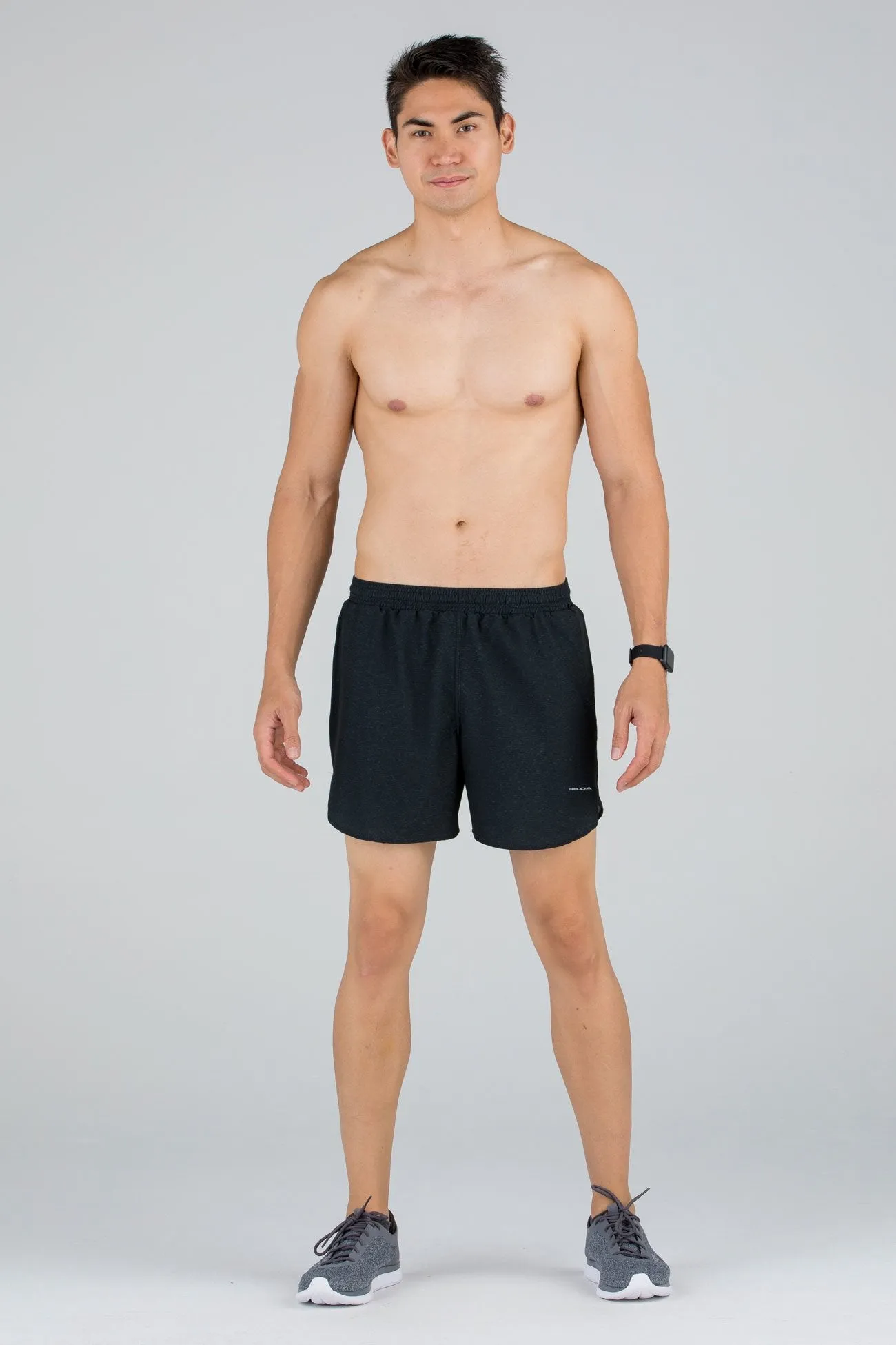 MEN'S STRETCH 5" STRIKER SPLIT RUNNING SHORT- CYPHER BLK/TITANIUM