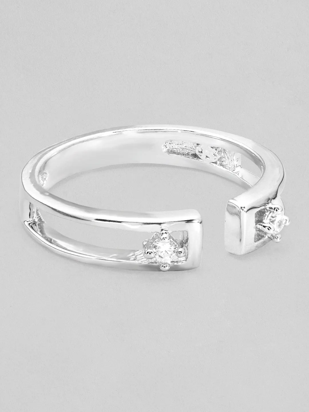 Rubans 925 Silver Enclosed Zirconia Elegant Adjustable Ring